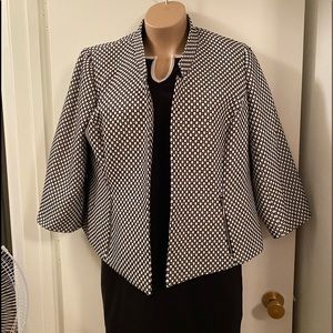 Jones Studio Black/White suit jacket 3/4 sleeves with zipper pockets size 18w